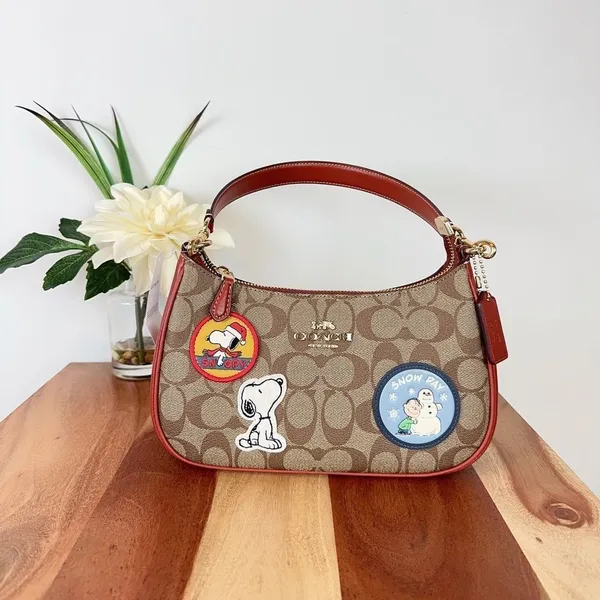 NWT Coach X Peanuts Teri Shoulder Bag In Signature Canvas With Patches - Image 3