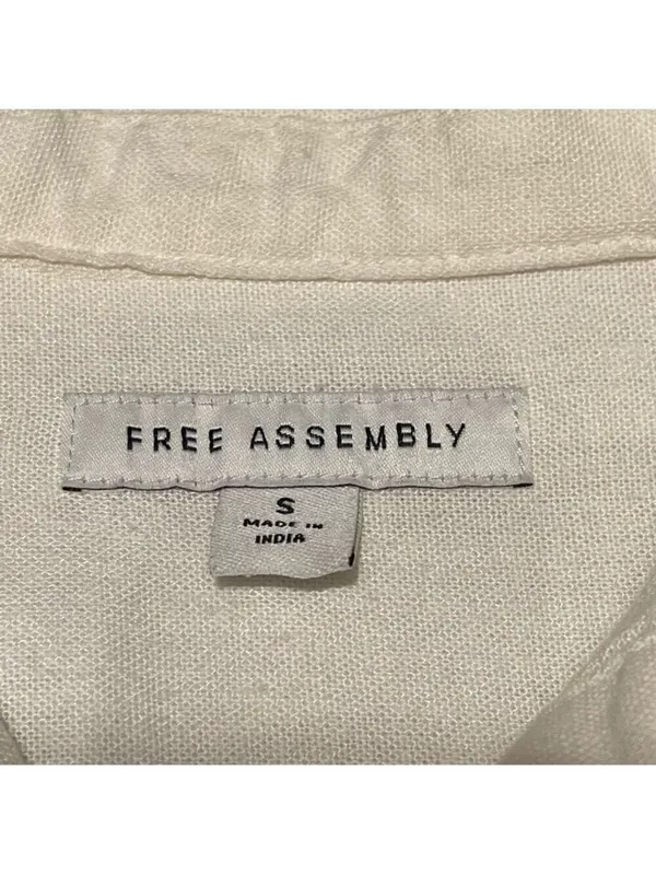 Free Assembly cream linen blend shorts romper jumpsuit belt button front Sz S - Image 10