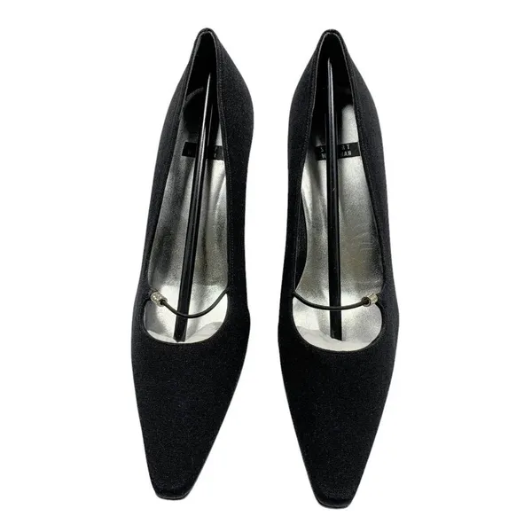 Stuart Weitzman Vintage 90's/Y2K Black Silk Evening Pumps Size 7 AA Kitten Heel Shoes - Image 2