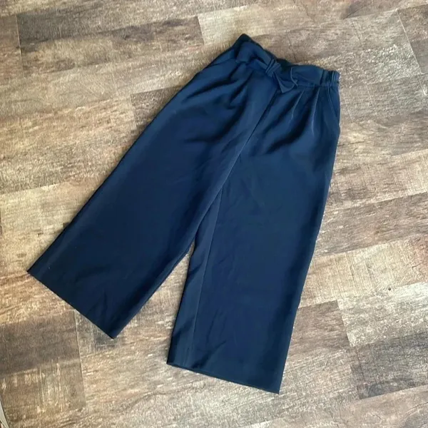 Lululemon Noir Pant Black Dress Pants Elastic waist and tie - Image 5