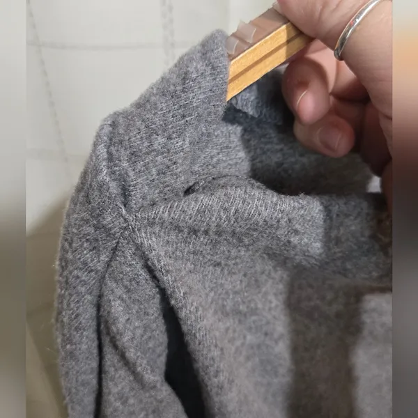 Astr The Label Off the Shoulder Long Sleeve Sweater - Image 8