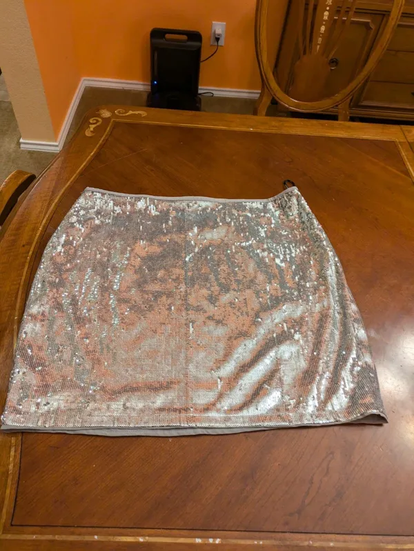 Forever 21 sequin shimmer lined pencil;Mini Skirt Sz 2X - Image 4