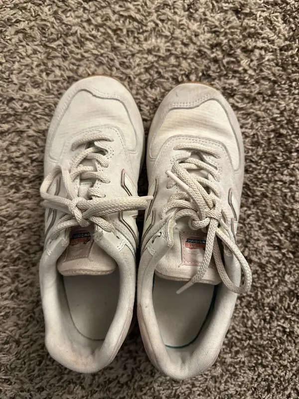 Women’s New Balance Sneakers 574 size 8 - Image 5
