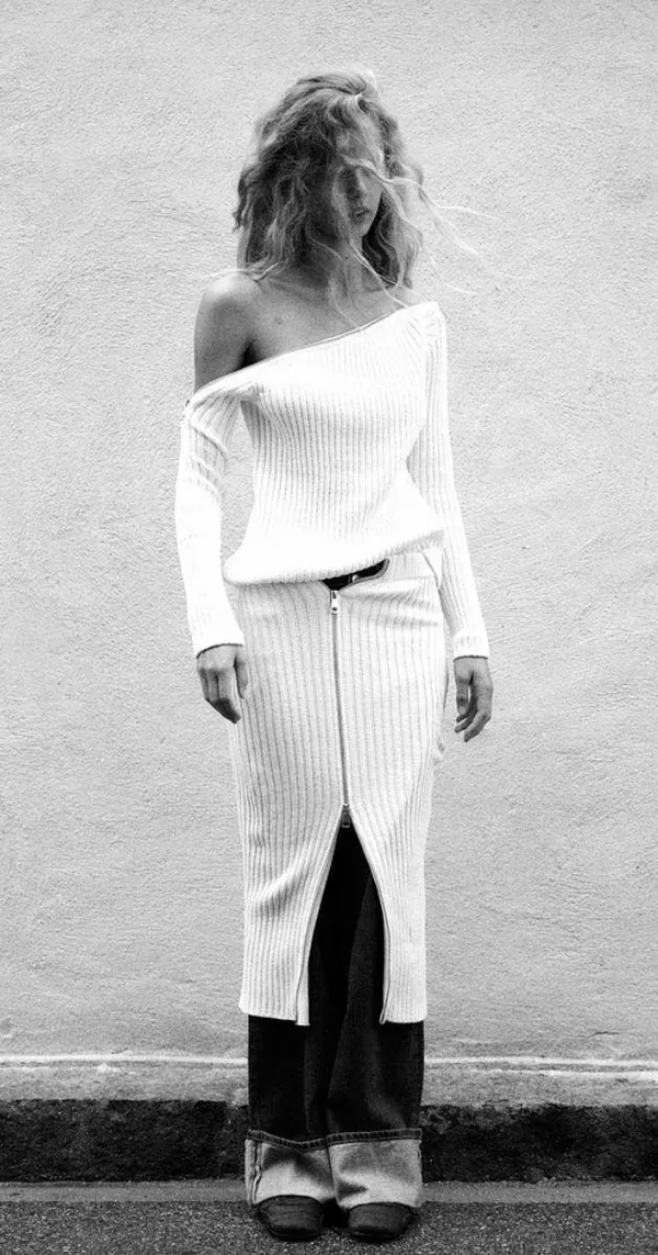 ZARA Zipper Sweater - Image 4