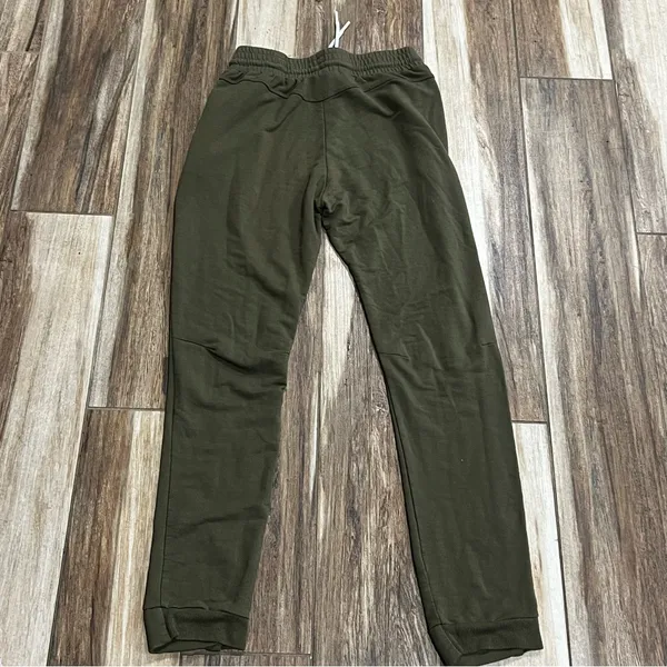 Gymshark olive green sweatpants - Image 3