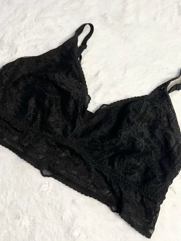 VS PINK Black Lace Bralette Size Large Wireless Comfortable - Image 4