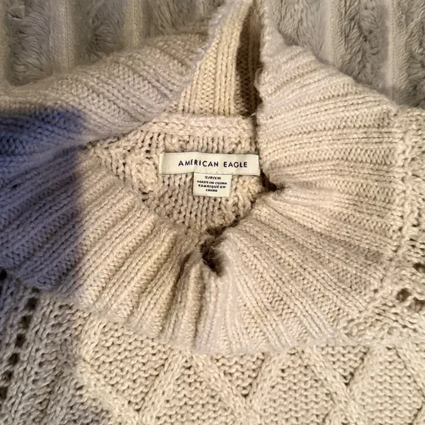American Eagle Womens‎ Oatmeal Cream Diamond Cable Knit Mock Neck Sweater Small - Image 3