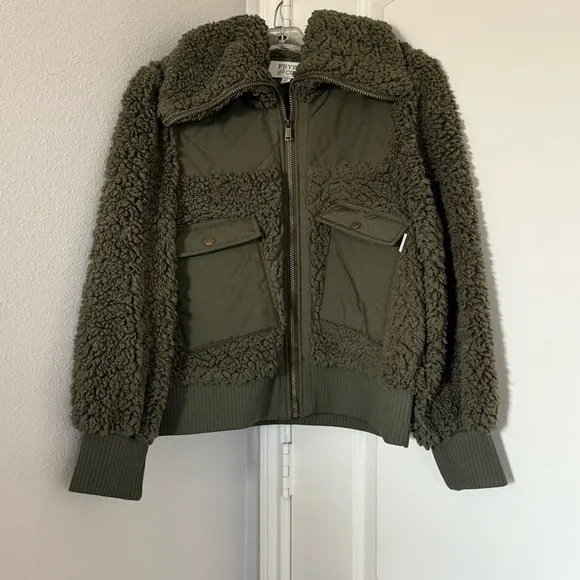 Frye & Co. Green Sherpa Fluffy Jacket Bomber Coat Pockets Zipper Zip-Up Winter - Image 6
