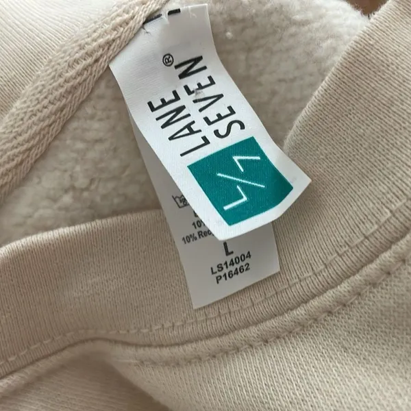 Super Cute Oversized Cream Colored Maui Hawaii Crewneck Sweatshirt - Image 6