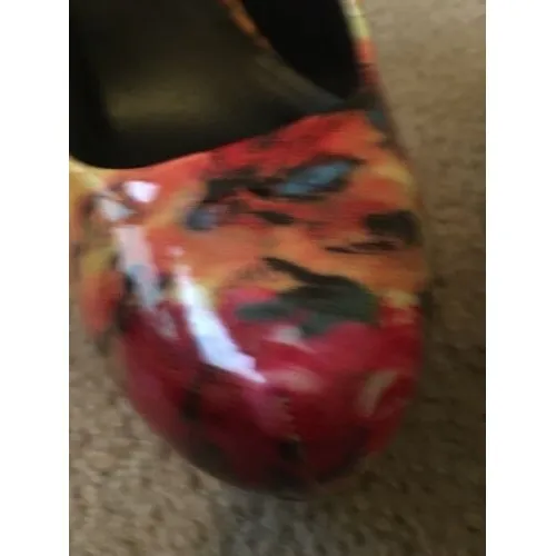 Steve Madden Women's Patent Faux Leather Colorful Floral Heels Pumps Size 9 - Image 2