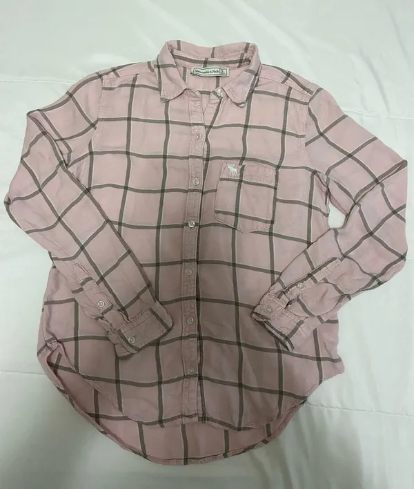 Abercrombie & Fitch pink plaid button up shirt Size S #preppy #flannel - Image 2