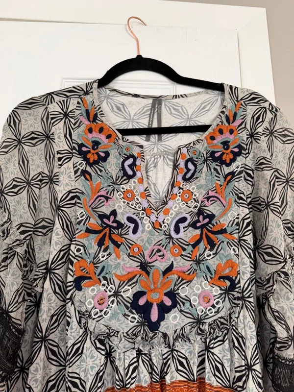 Anthropologie Boho Bohemian Embroidered Top Blouse Summer - Image 2