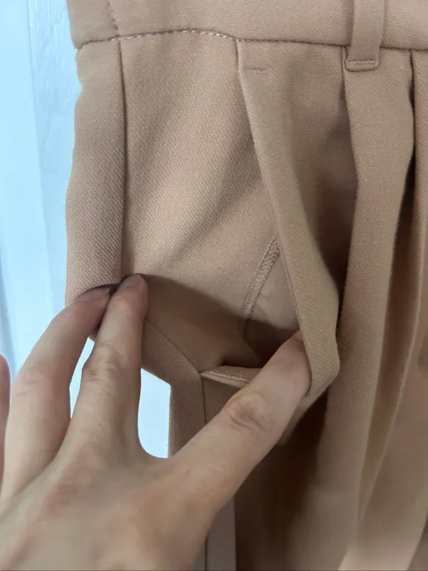 Abercrombie and Fitch high-rise wide leg dress pants tan/brown size 4/27 - Image 4