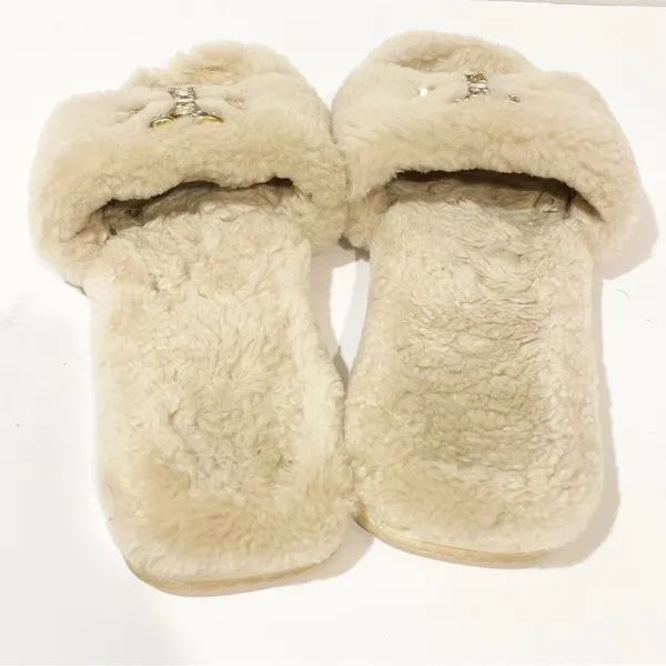 Tory Burch Ivory Jeweled Shearling Slippers Size 6.5 Hard Sole Slip On - Image 8