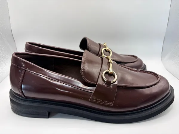 American Eagle Burgundy Patent Horsebit Loafers Size 7.5 Preppy Academia Lug Sole - Image 2
