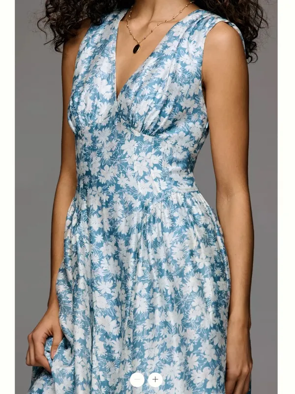 Anthropologie ASTR The Label Emmery V-Neck Midi Dress - Image 2