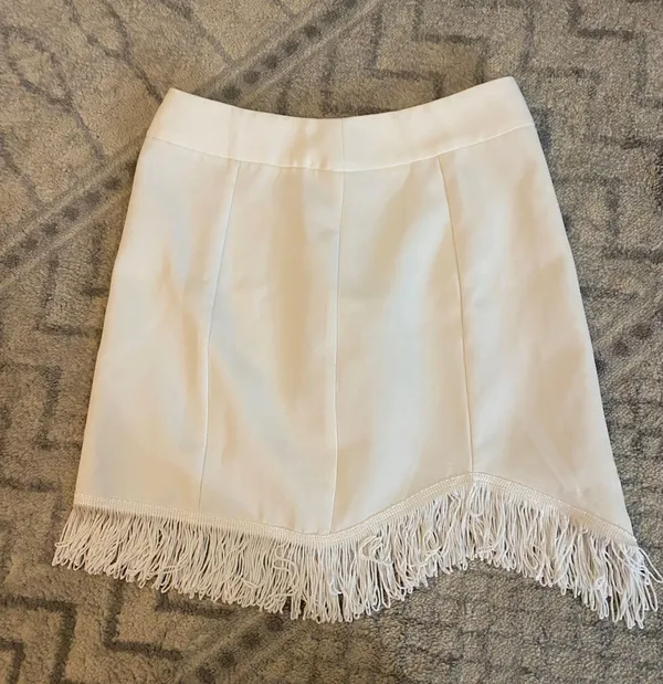 White Skirt - Image 2