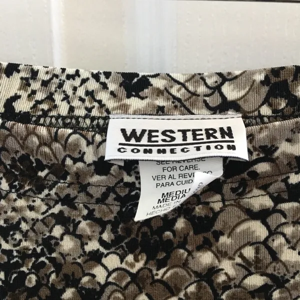 FINAL MARKDOWN Western connection skirt medium - Image 3
