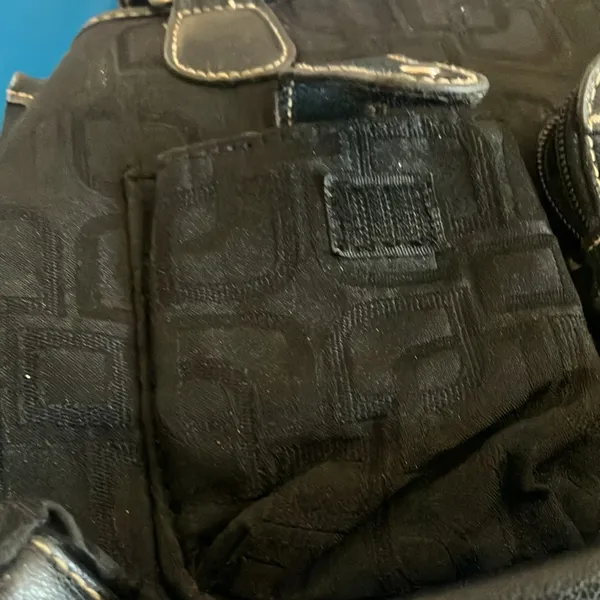 Black Handbag with a touch Of class - Image 6
