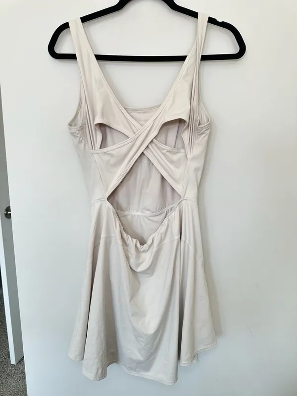 Halara Athletic Dress Size L White Scoop Neck Built-In Shorts - Image 2