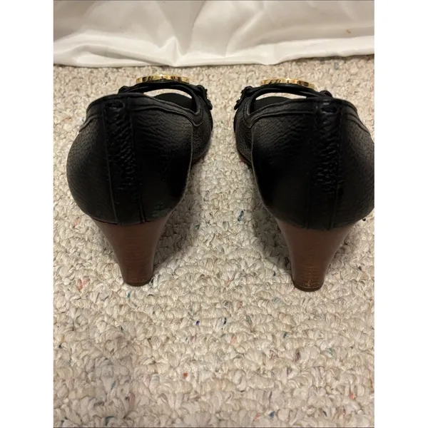 Tory Burch Leticia Open Toe Wedge Pebbled Black Leather Gold Logo size 10 - Image 4