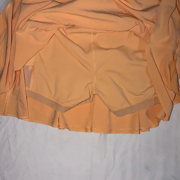 Lululemon Orange court rival skirt long Size 10 - Image 3