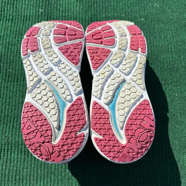 Hoka Women's Gray and Pink Sneakers - Image 6