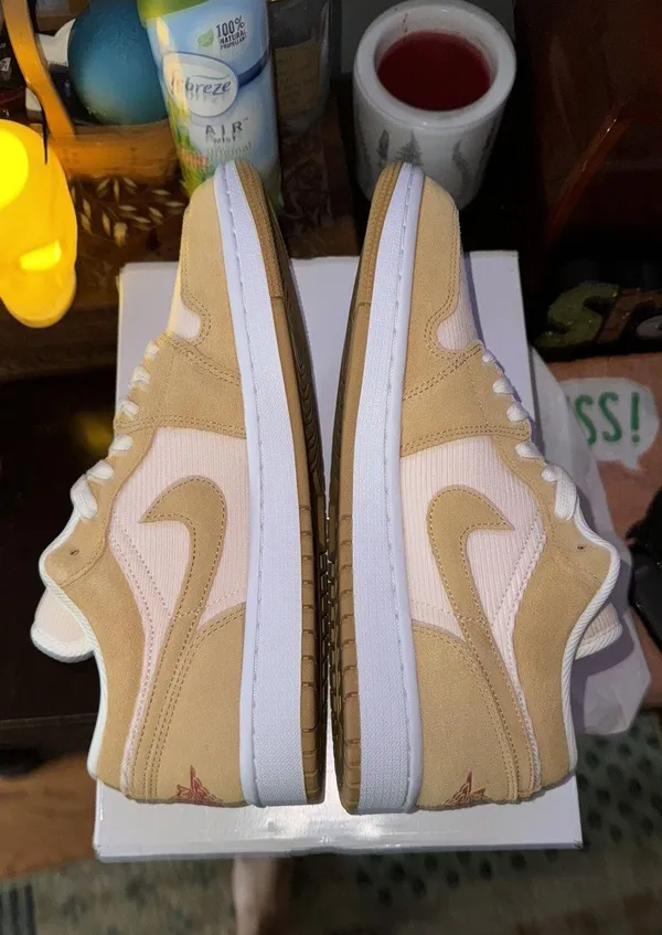 Nike Air Jordan 1 Low SE Women’s - Image 3