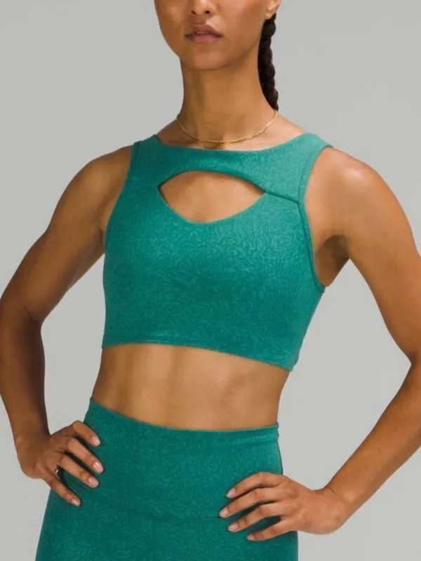 Lululemon Everlux cut out teal lagoon medium support train bra, size 6 athletic - Image 3