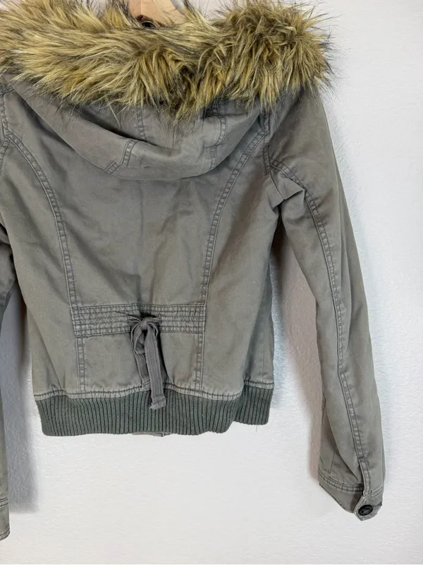 Y2K Hollister Bella Swan Olive Green Fur Trim Hooded Jacket Grail size Small - Image 11