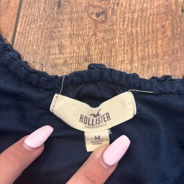 Hollister Embroidered Tie & Button Front Blouse Navy Blue Smocked Size Medium - Image 2
