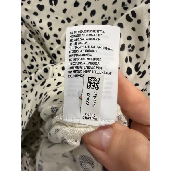 American Eagle Women Top Large Cream Animal Print Surplice Cropped Elastic Hem - Image 6
