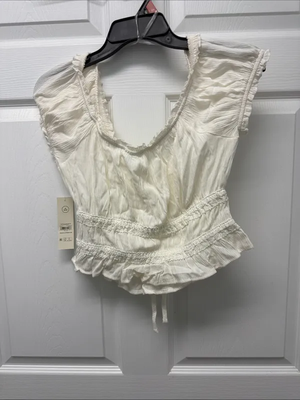 No Boundaries Cream Ruffle Tie-Front Peplum Crop Top - Image 2