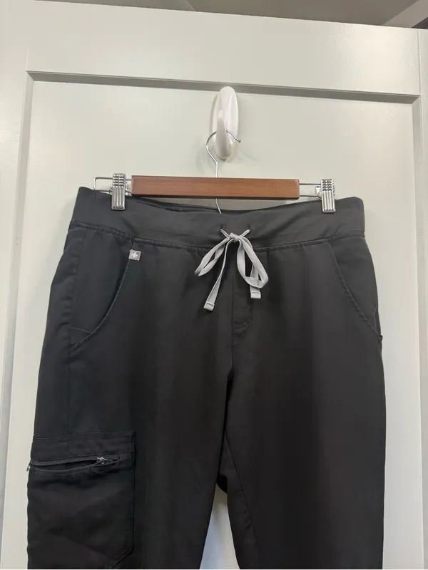 Figs Zamora Jogger Scrub Pant Black Drawstring Medical Women's Medium - Image 3