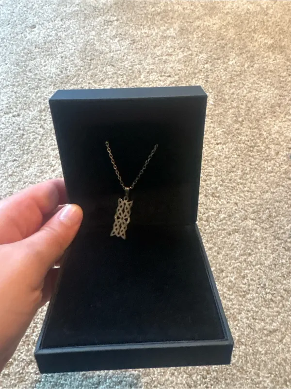 Stitch Fix Silver Necklace - Image 2
