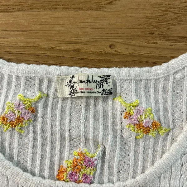 Free people embroided crop top - Image 3