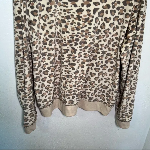 Honeydew Women's Size XL Velour Sweatshirt Natural Leopard Animal‎ Print Beige - Image 8