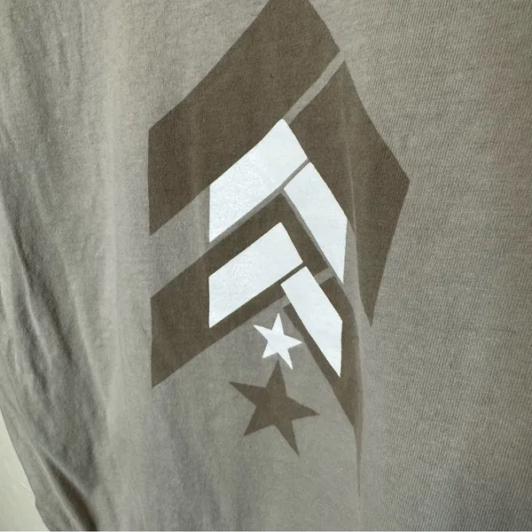 Barry’s Chevron Tshirt Tan Size M - Image 7