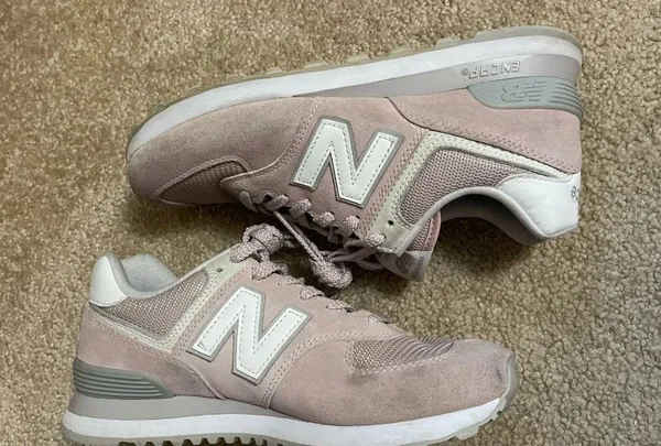 Pink New Balance Shoes 574 - Image 2