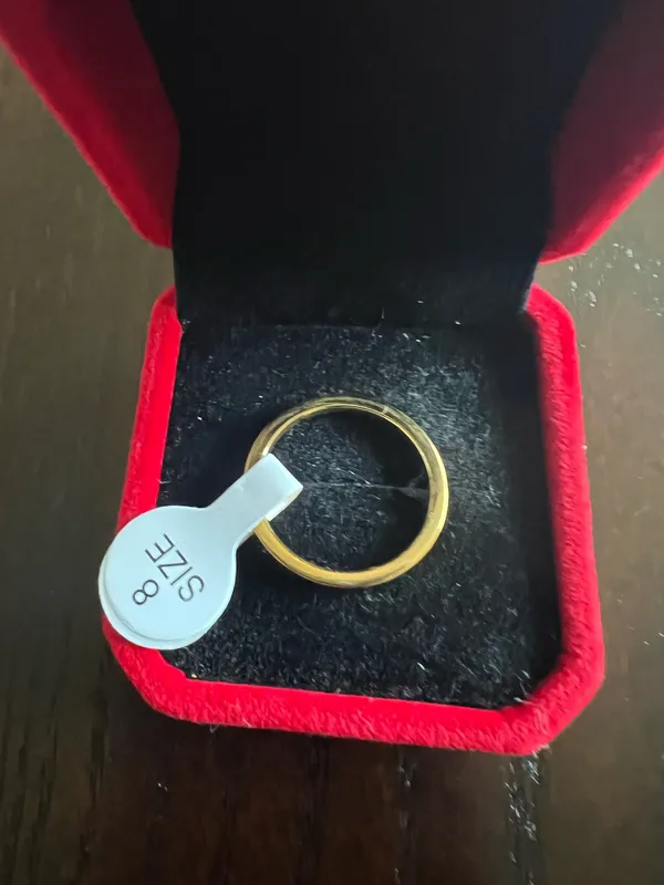 Women’s 10k Gold Plated 2mm Band Size 8 - Image 3