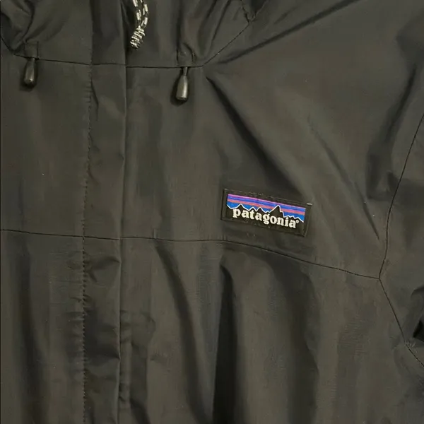 Patagonia NWOT, Women's Black Jacket - Image 2