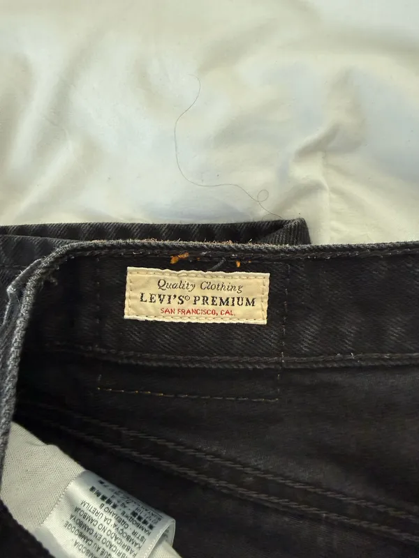 Levi’s 501 Jeans Women’s - Image 4