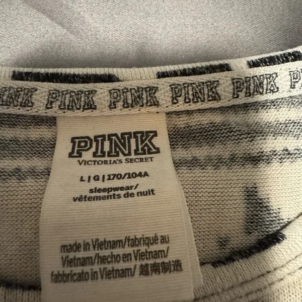 Victoria's Secret Black and White Long Sleeve Pajama Top - Image 3