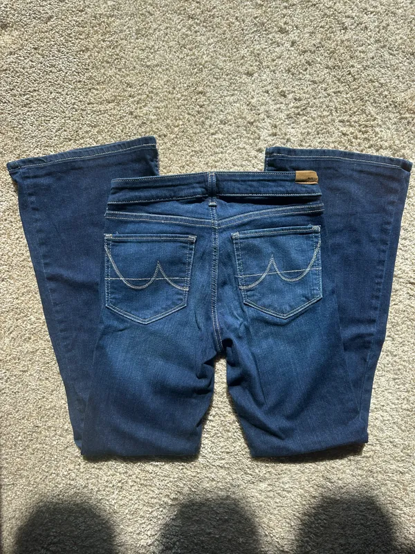 Ariat Perfect Rise Flare Jeans 26 Short - Image 3