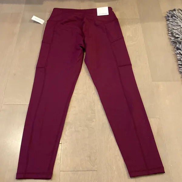 BNWT banana republic BR Standard leggings in purple size M - Image 4