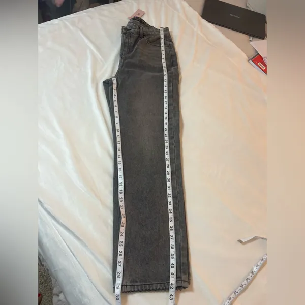 Micas Asymmetric Waist Straight Leg Jeans‎ Gray Size Small - Image 5