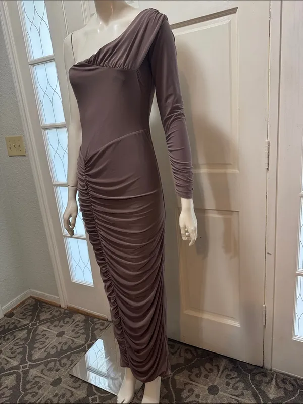 Club L London Brown Ruched Twist Bardot Maternity Midi Dress One-Shoulder Size 8 - Image 4