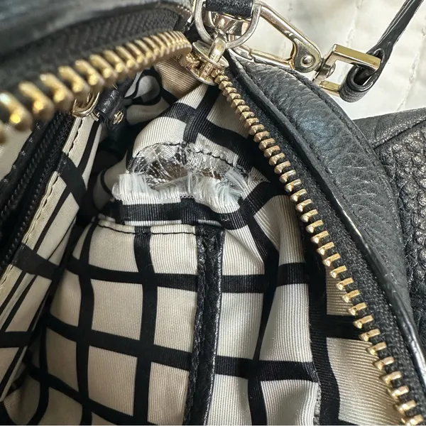 Kate Spade Black and Gold Pebbled Leather Crossbody Bag - Image 12