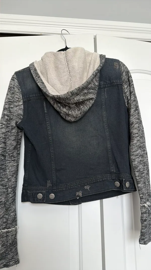 Free People Distressed Denim Jacket - Image 5