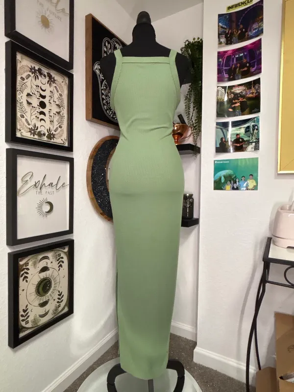 Heart & Hips sage green ribbed bodycon maxi dress sleeveless scoop back size L - Image 2